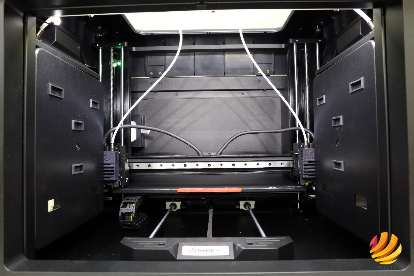 obzor_3d-printer_raise3d_e2_image26.jpeg